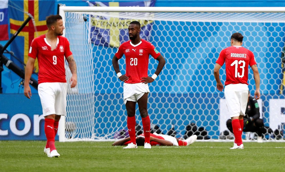 שחקני נבחרת שווייץ מאוכזבים (צילום: רויטרס)