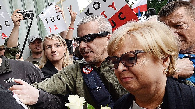 פולין עימות ממשלה נשיאת בית המשפט העליון מלגוז'טה גרסדורף (צילום: AP)