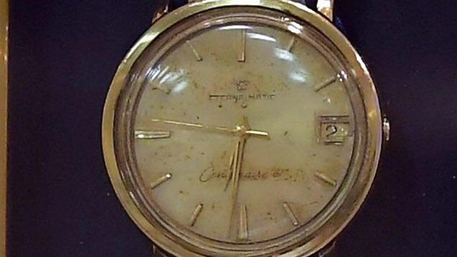 שעון אלי כהן (צילום: עמוס בן גרשום, לע