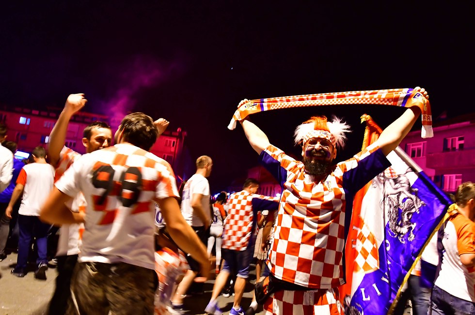 אוהדי נבחרת קרואטיה זאגרב (צילום: AFP)