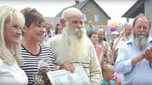 משפחה גדולה אוקראינה בן 87 נכדים נינים סמניוק ()