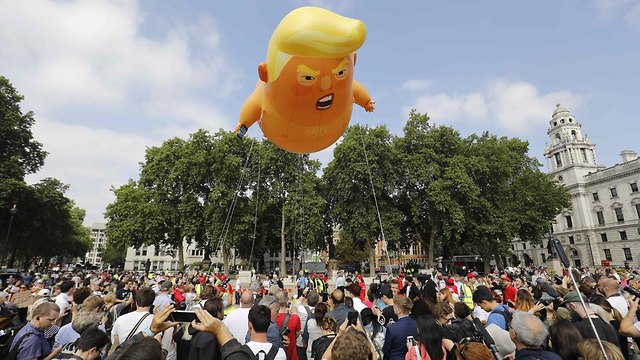 בלון של טראמפ (צילום: AFP)