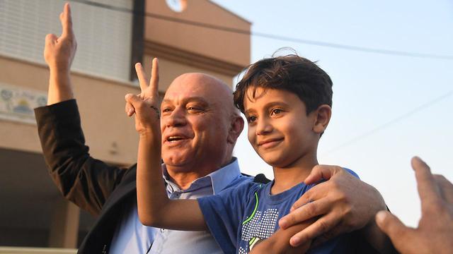 Karim with Meretz MK Esawi Freige  (Photo: Yair Sagi)