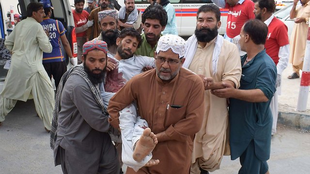 פקיסטן פיגוע זה התאבדות  (צילום: AFP)