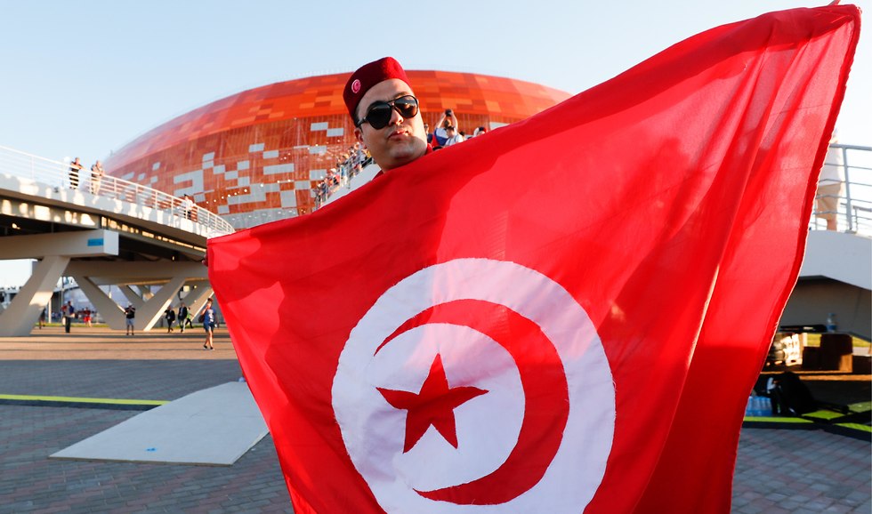 אוהד תוניסיה במונדיאל (צילום: MCT)