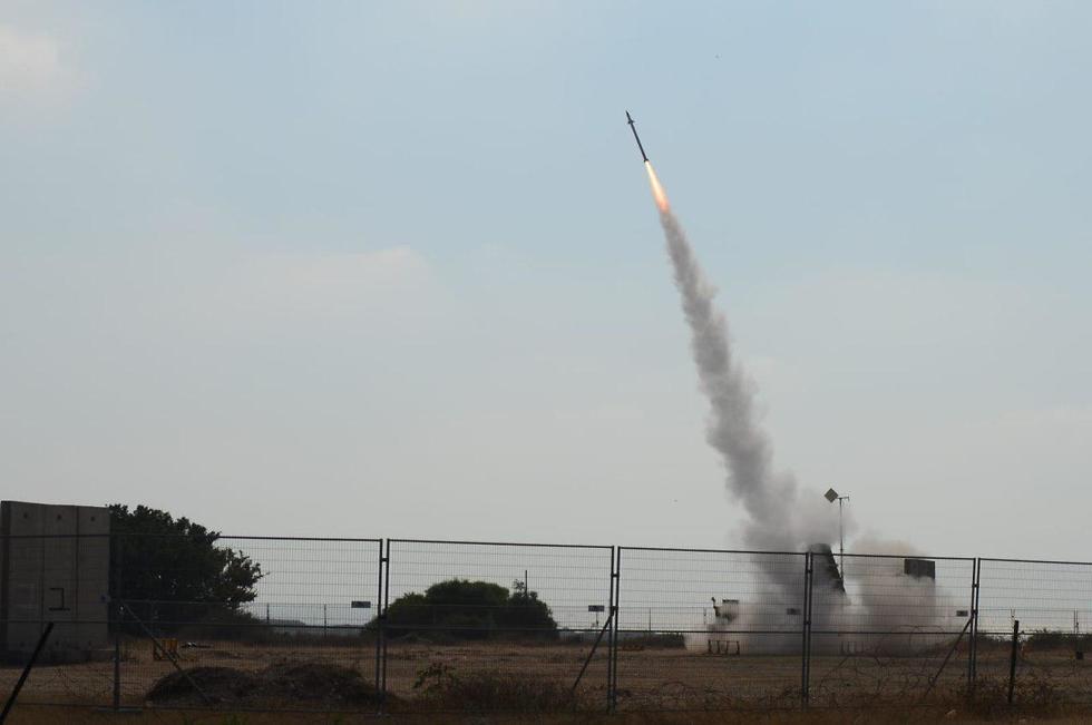 Iron Dome launches interceptor missile (Photo: Avi Rokah)