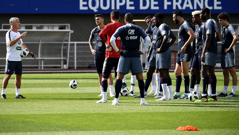 אימון נבחרת צרפת (צילום: AFP)