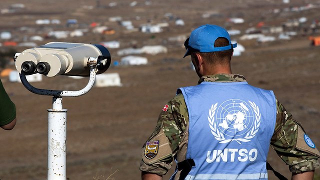 UN peacekeepers observing border from Israeli side (Photo: EPA)