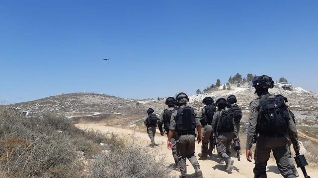Border Police troops in the area of Yitzhar