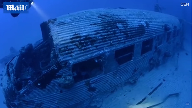 מטוס קרב נאצים נאצי קרקעית הים האגאי רודוס יוון (מתוך ערוץ היוטיוב של 