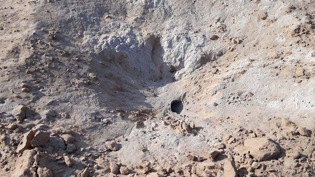 Mortar shell falls in Eshkol (Photo: Eshkol Security)