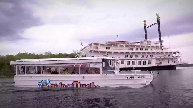 סירת התיירים (צילום: מתוך אתר חברת התיירות Ride the Duck)