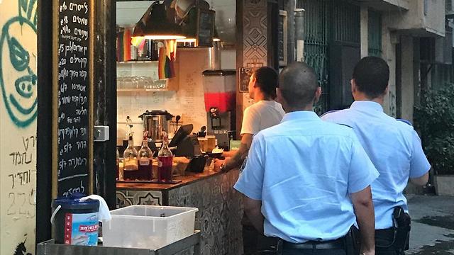 פקחים בתל אביב  דורשים לסגור עסקים בערב ט' באב ()