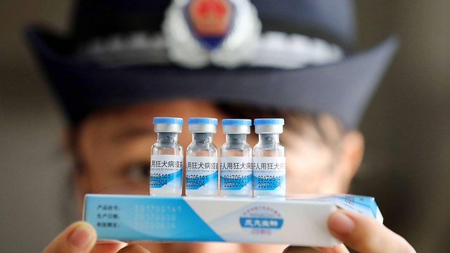 סין שערוריית חיסונים תרופות (צילום: EPA)