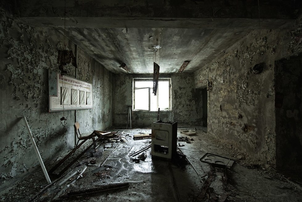 חדר בבית חולים בעיר הנטושה פריפיאט, אוקראינה (צילום: דיוויד דה רואדה)