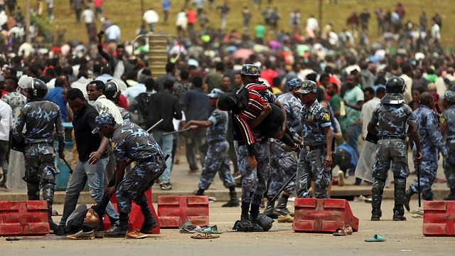 אתיופיה מהומות אדיס אבבה רצח מנהל פרויקט הסכר (צילום: רויטרס)