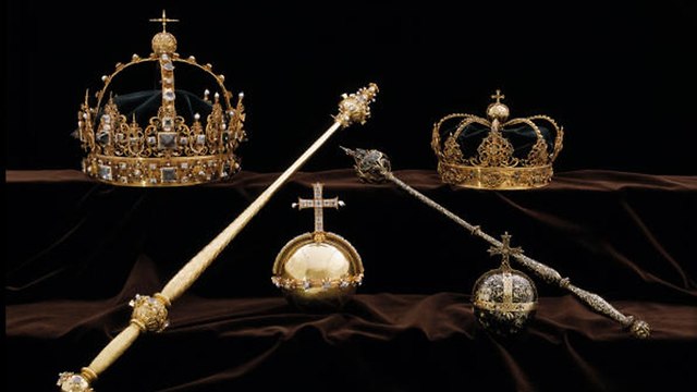 שבדיה גנבו את הכתרים של המלך והמלכה וברחו בסירת מנוע (צילום: AFP)