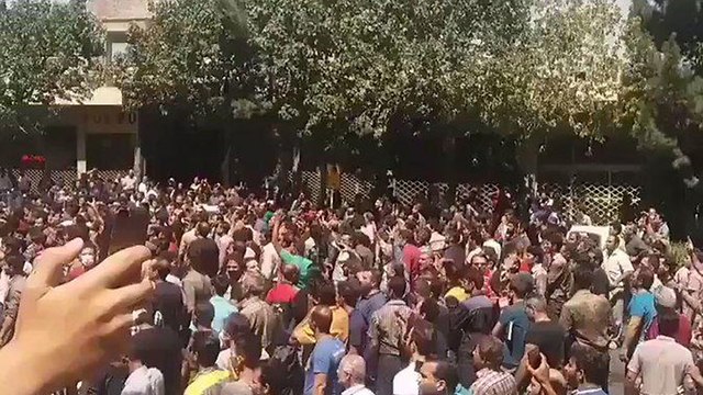 איראן הפגנות נגד המשטר יום שלישי ()