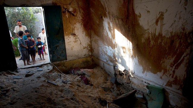 נזק בתים ב רצועת עזה לאחר הפצצה הפצצות תקיפה תקיפות צה