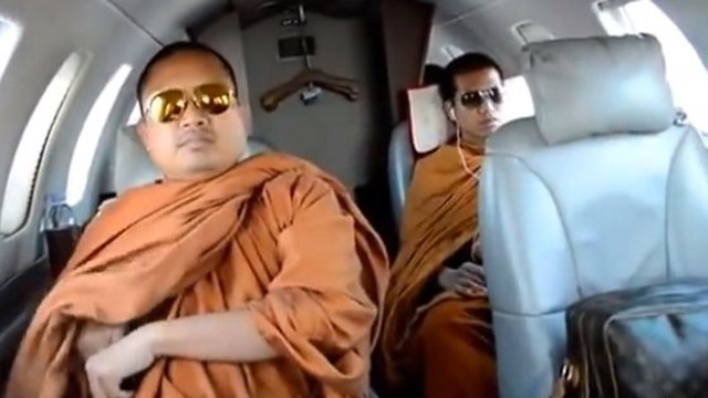114 שנות מאסר ל נזיר בודהיסטי בנגקוק תאילנד  ()