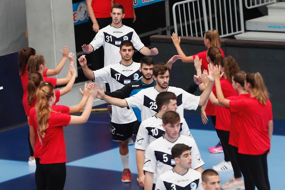 נבחרת הנוער בכדוריד (צילום: EHF)