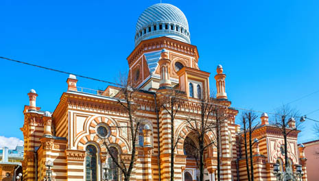 Синагога в Санкт-Петербурге. Фото: eFesenko shutterstock