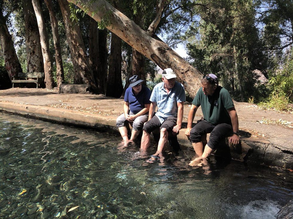 Officials visit northern streams  (Photo: Eyal Bason)