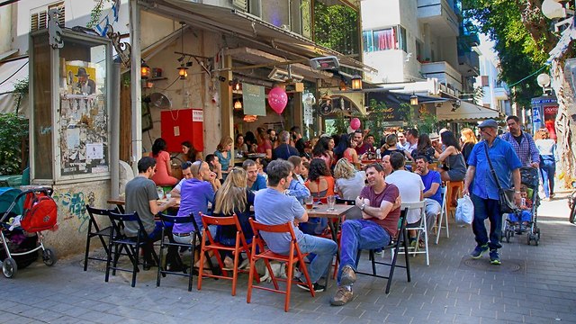 תל אביב קפה התחדשות עירונית  (צילום: shutterstock)