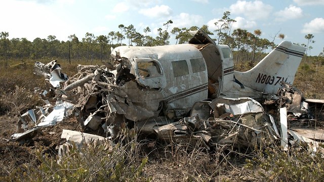 המטוס בו התרסקה אליה אל מותה (AP Images)