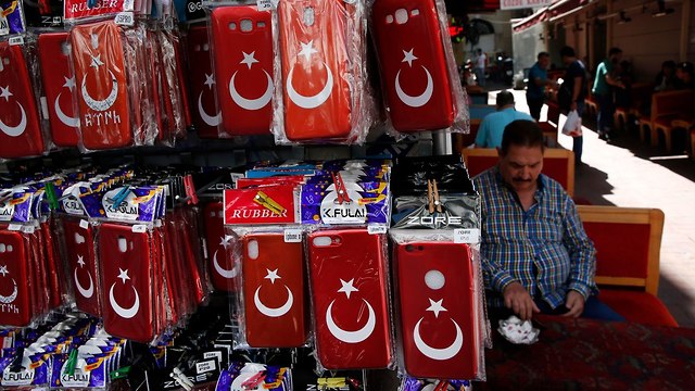 טורקיה תיירות בצל קריסת הלירה הטורקית (צילום: AP)