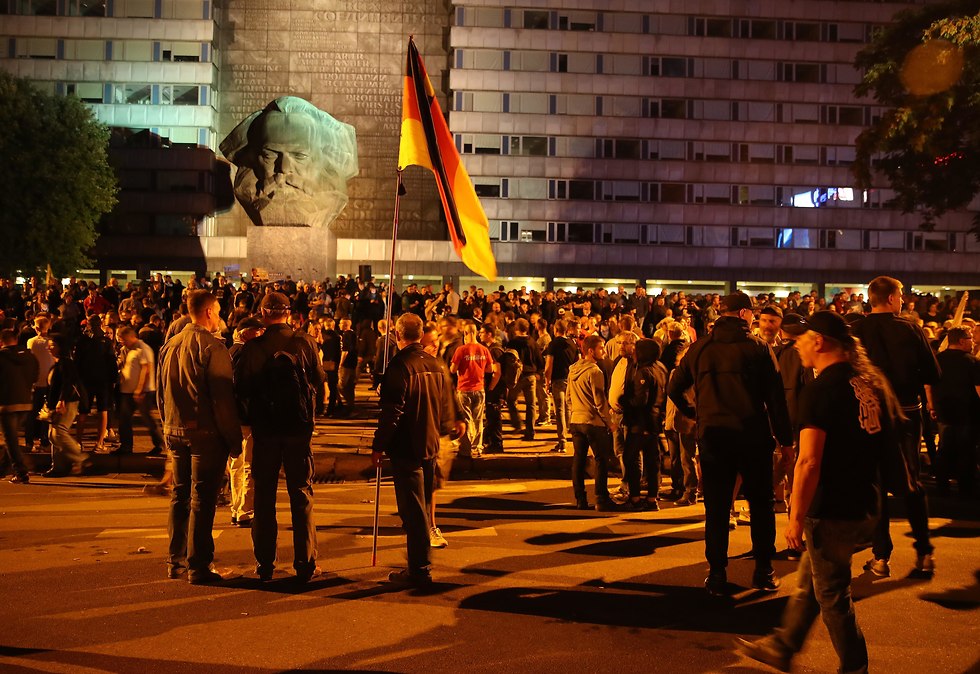 הפגנה של הימין הקיצוני בעיר קמניץ בגרמניה (צילום: Getty Images)