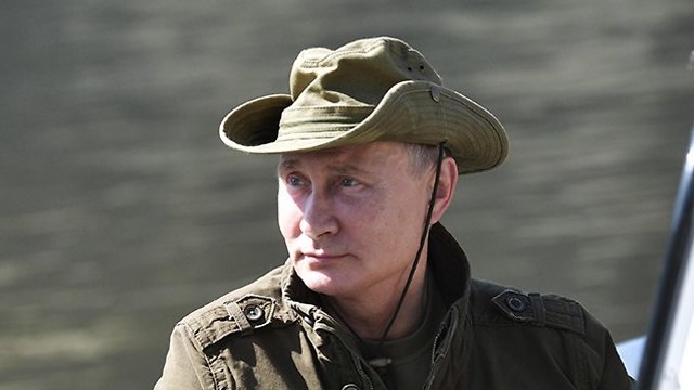 65-летний Путин - уже пенсионер и по-новому, по-старому. Фото: ЕРА