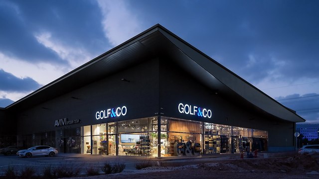 חנות הדגל החדשה של גולף (צילום: שי אפשטיין)