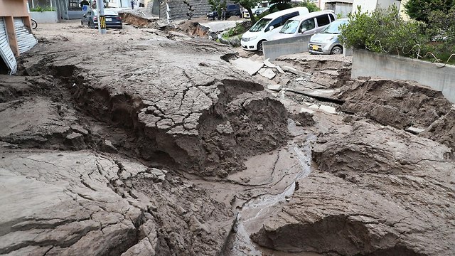 יפן רעידת אדמה הוקאידו נזק (צילום: AFP)