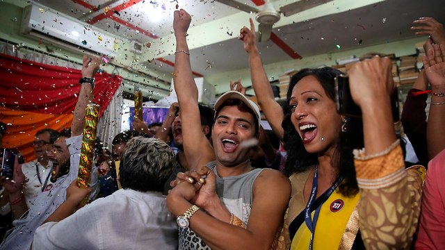 הודו הומואים הומוסקסואלים פסיקת בית משפט עליון ביטול איסור (צילום: AP)