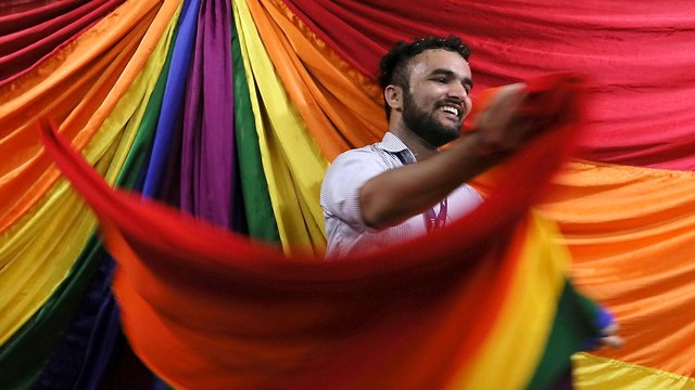 הודו הומואים הומוסקסואלים פסיקת בית משפט עליון ביטול איסור (צילום: EPA)