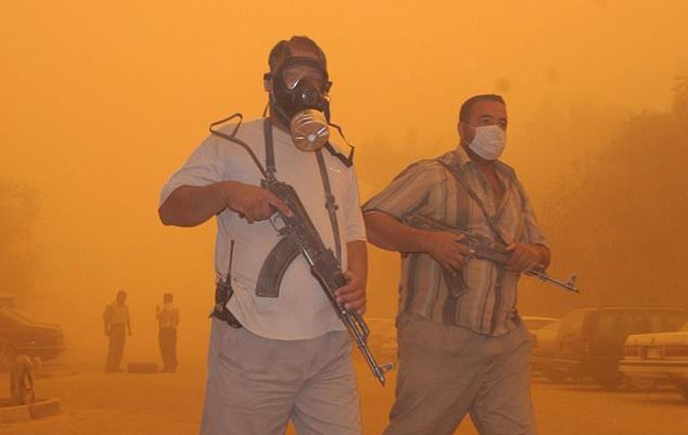 איראן אילוסטרציה סופה סופת חול אבק (צילום: AFP)