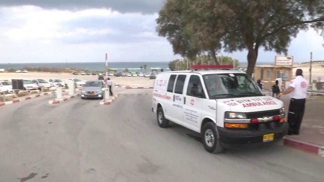 אילוס תאונה ירי אמבולנס בחוף/אירוע טביעה חנה אמרה הרוגה הרגה ב טביעה חוף ים פלמחים (צילום: אורי דוידוביץ')