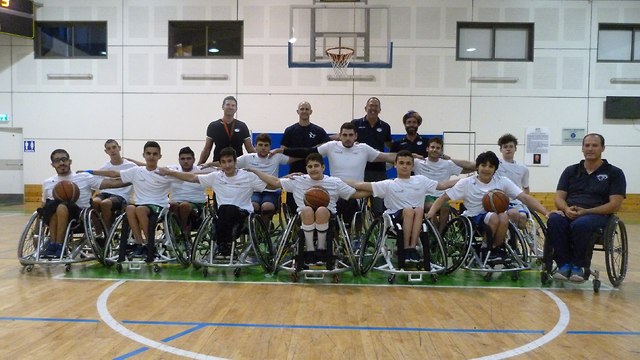 נבחרת העתודה בכדורסל כסאות גלגלים (צילום: הוועד הפראלימפי)