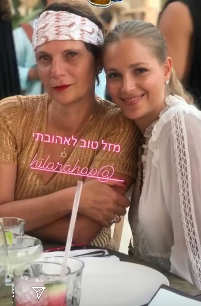 משאילה את הסרט ראש? (צילום: מתוך אינסטגרם) משאילה את הסרט ראש? (צילום: מתוך אינסטגרם)