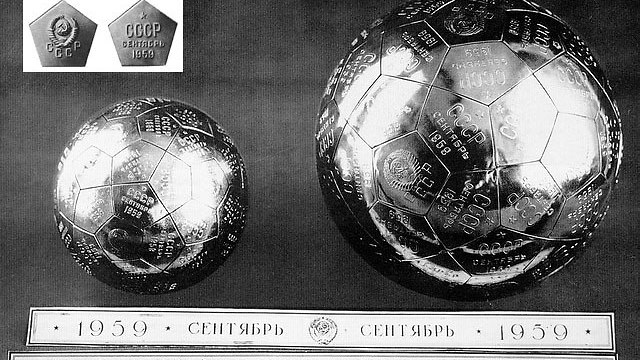 במקום שחלקיהם יתפזרו על הירח הם כנראה התאדו לחלל, כדורי המזכרת של לונה-2 | (צילום: ארכיון החלל הרוסי)