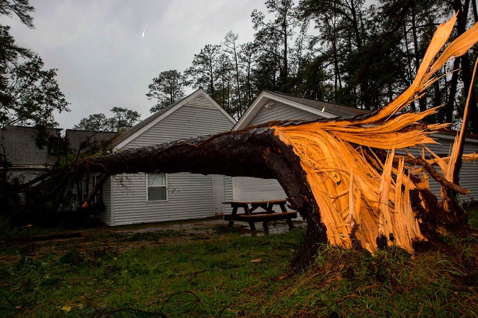 נזקי הסופה פלורנס צפון קרוליינה ארה
