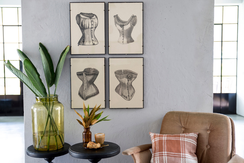 סדרת הדפסים מלבניים יוצרים תמונה מלבנית גדולה יותר. עיצוב: וינטג' by נדוניה (צילום: באדיבות ''בית חדש'')