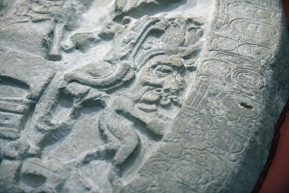 מזבח ארכיאולוגיה ממלכת המאיה מאיה לה קורוניה (צילום: AFP)