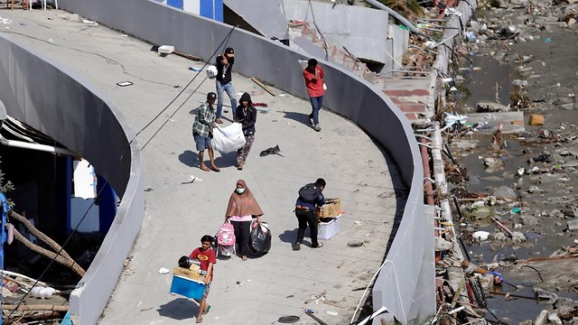 ההרס לאחר רעידת האדמה באינדונזיה (צילום: EPA)