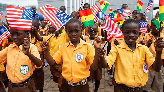 מלניה טראמפ ביקור בגאנה (צילום: AFP)