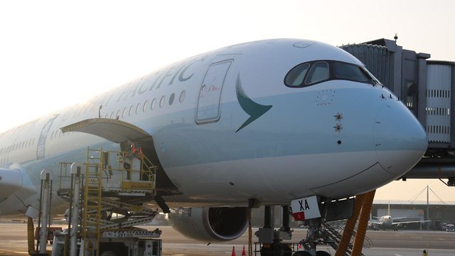 מטוס איירבוס A350-1000 של חברת קתאי פסיפיק בנתב