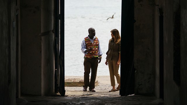 מלניה טראמפ ביקור אפריקה כלא עבדים (צילום: AP)