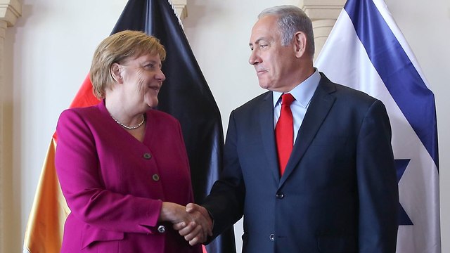 Angela Merkel and Benjamin Netanyahu in Jerusalem (Photo: AP)