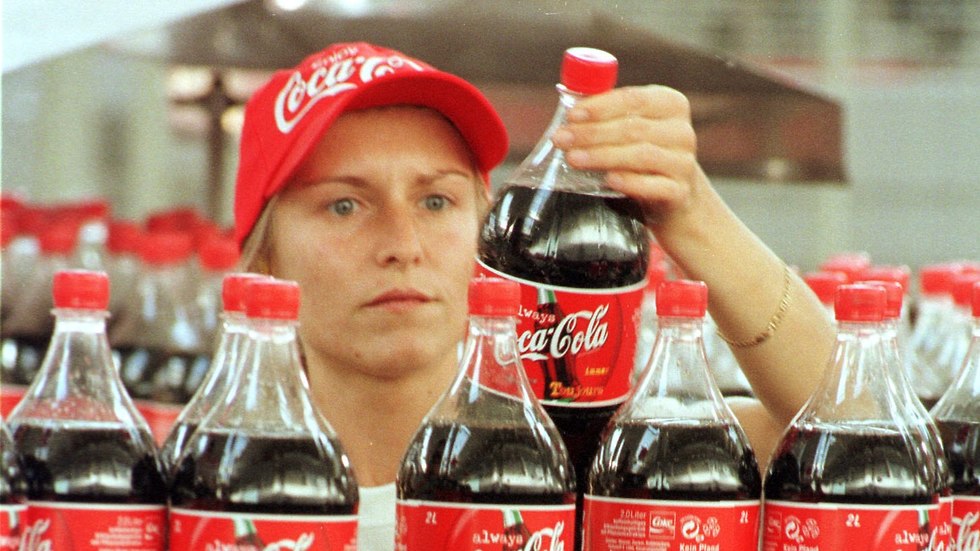 Работница Coca-Cola. Фото: АР (צילום: AP)